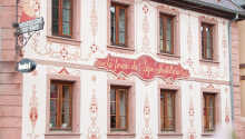 Brit Hotel La Ferme du Pape er et romantisk hotel i Eguisheim i nærheden af Colmar.