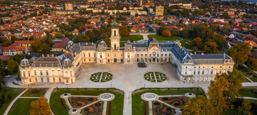 Festetics Palace i Keszthely er et besøg værd (kun 8 minutter fra hotellet).