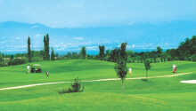 Spil golf i skønne omgivelser på hotellets egen golfbane